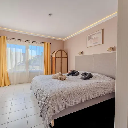 Apartment Du Stade Rochelais - Kiwi Aytré